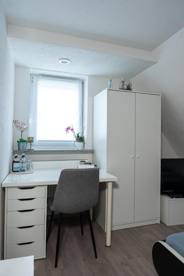 #1 Modernes Zimmer Mit Pool Und Garten Memmingen Luaran gambar