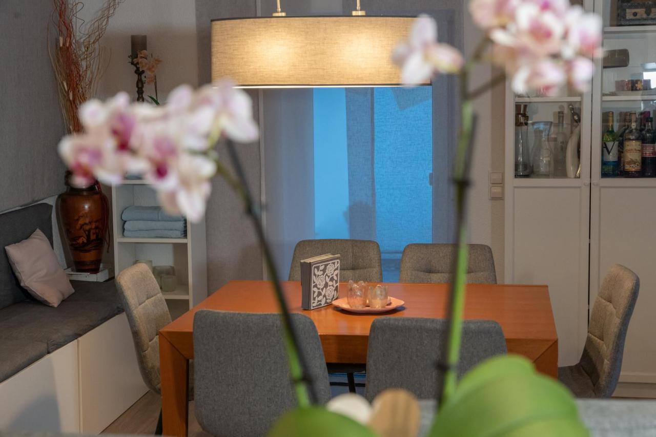 #1 Modernes Zimmer Mit Pool Und Garten Memmingen Luaran gambar