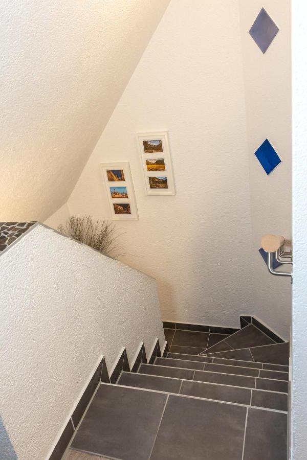 #1 Modernes Zimmer Mit Pool Und Garten Memmingen Luaran gambar