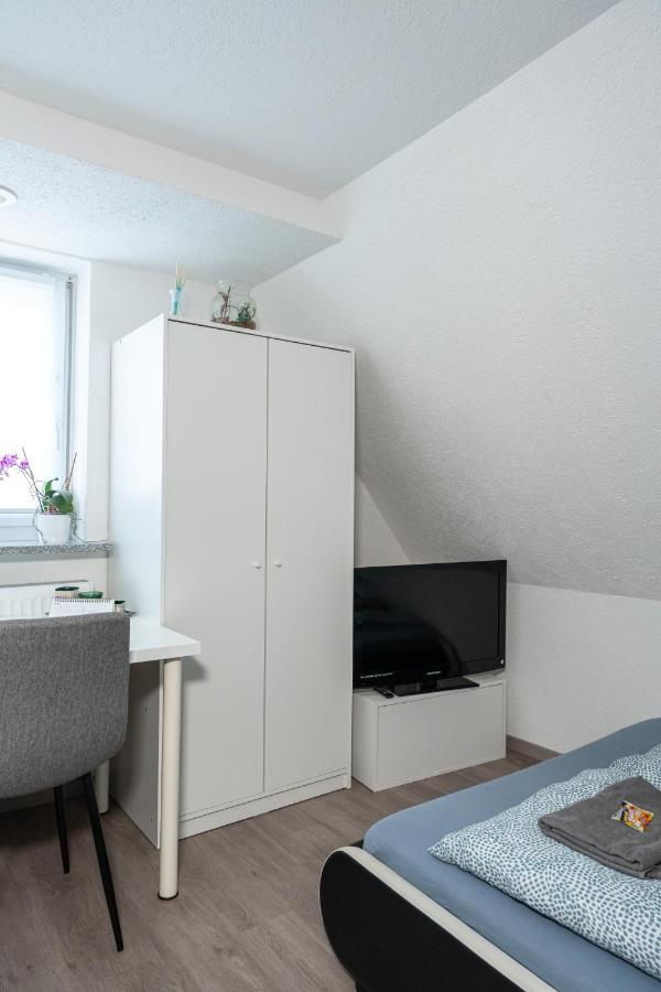 #1 Modernes Zimmer Mit Pool Und Garten Memmingen Luaran gambar